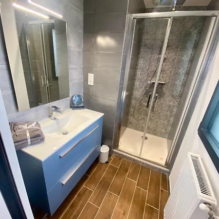Des Rivages Villa Cleder